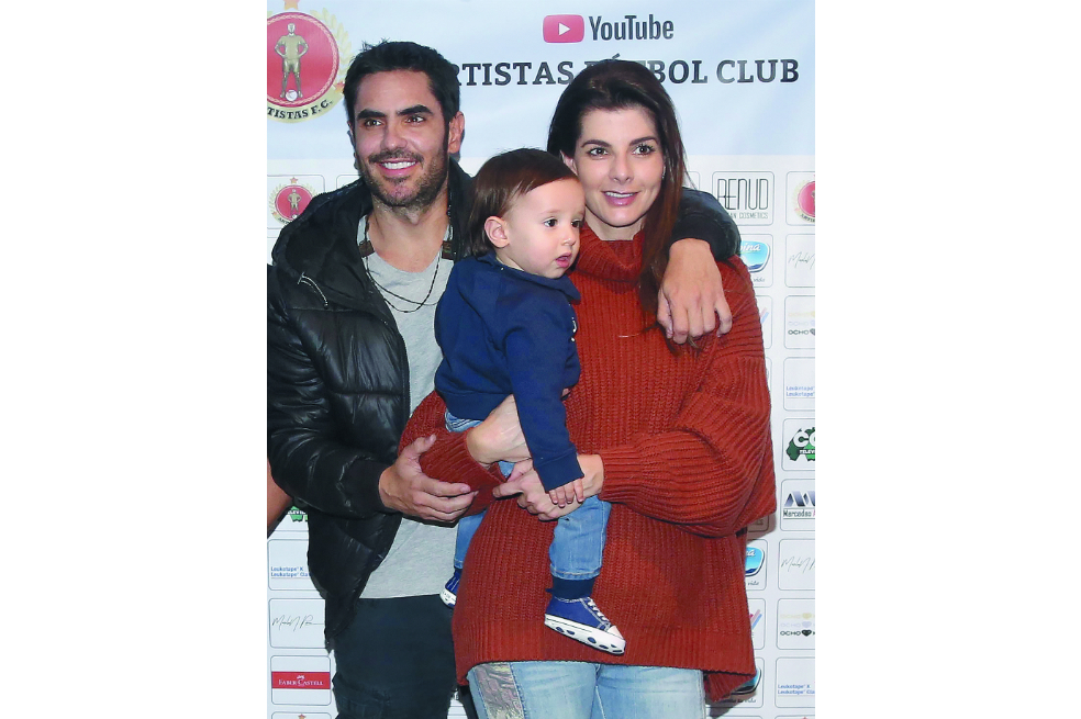 Carolina Cruz, cerca de sus dos amores