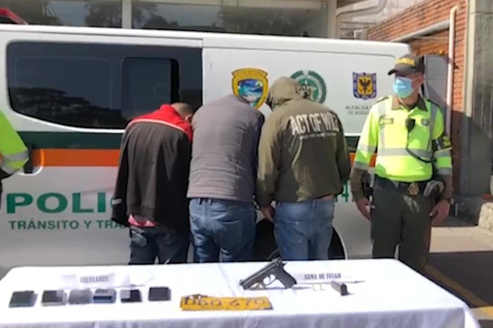 Tres sujetos fueron capturados en el centro de Bogotá después de un tiroteo