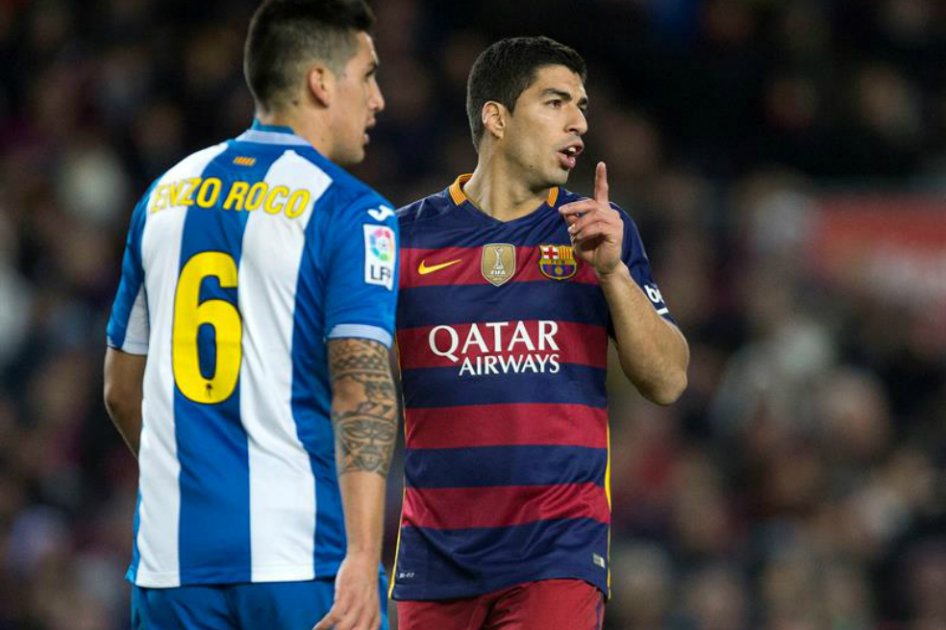 Luis Suárez, suspendido dos partidos por insultos; Dani Alves genera nueva polémica