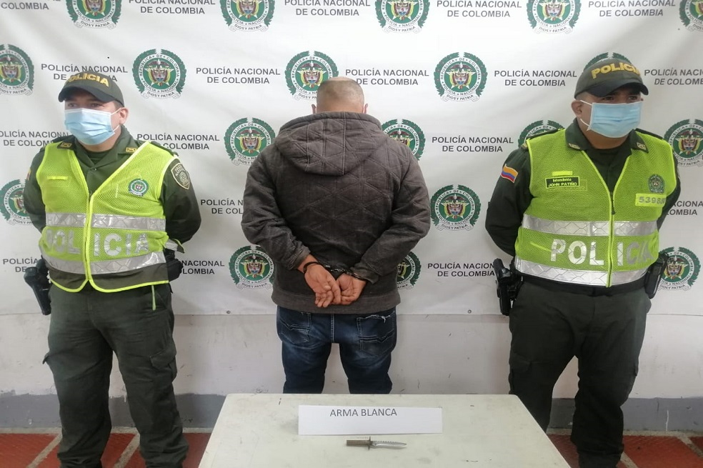 Capturan a hombre que apuñaló a una perra en Cundinamarca