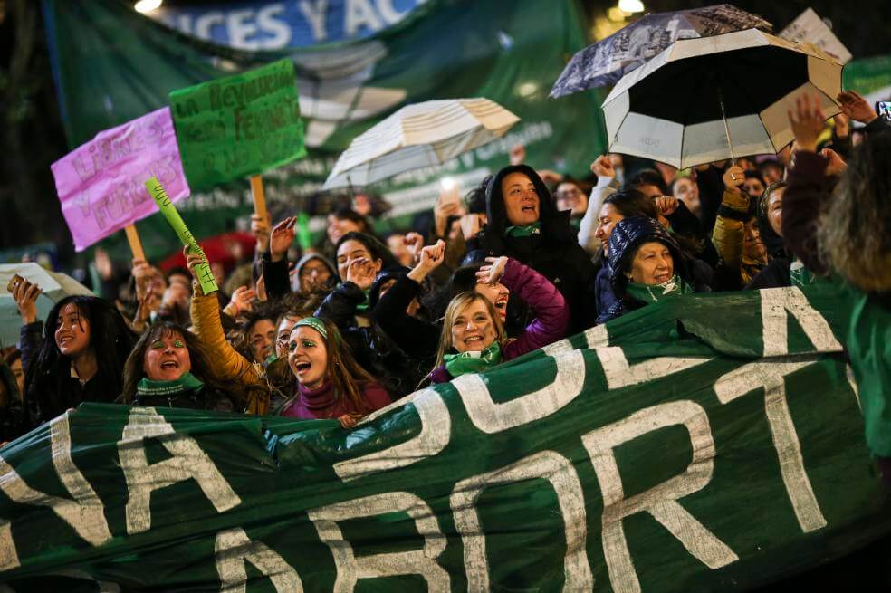 “En nuestra sociedad, las vidas de las mujeres que abortan valen menos”: Ana Cristina González