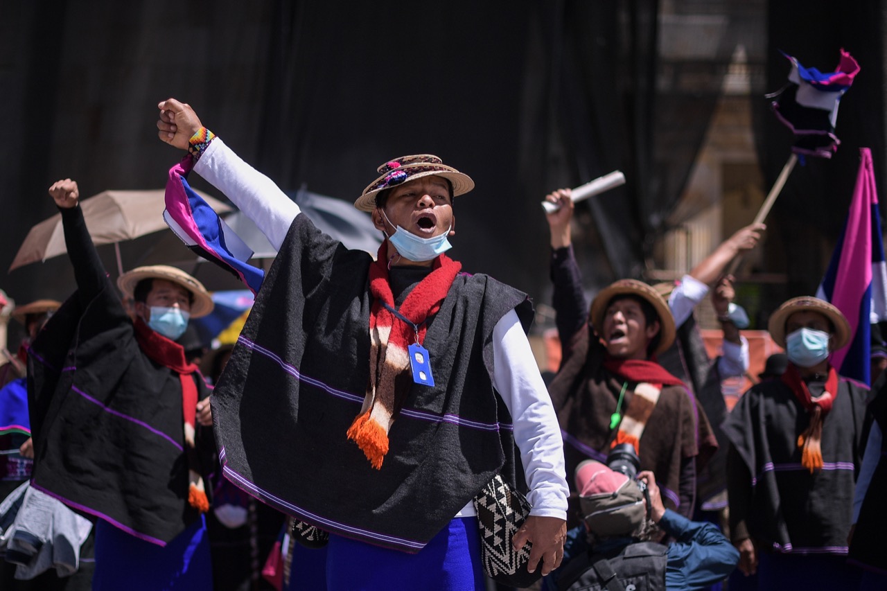 Denuncian ataque del ESMAD contra la Comunidad Misak en Bogotá