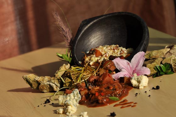 Cazuela de gallina y hongos melosos 