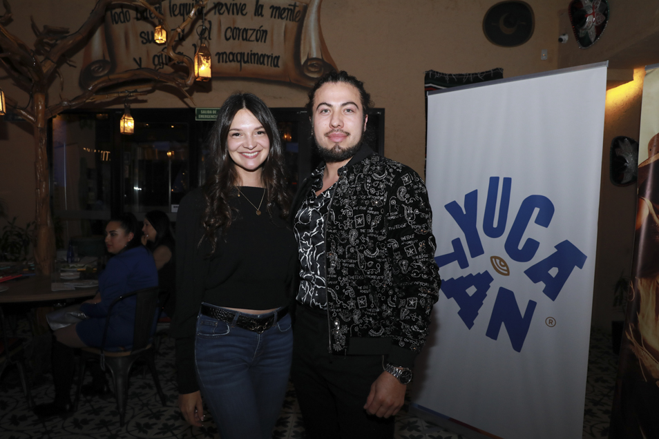 Angélica Sánchez y Julián Gómez