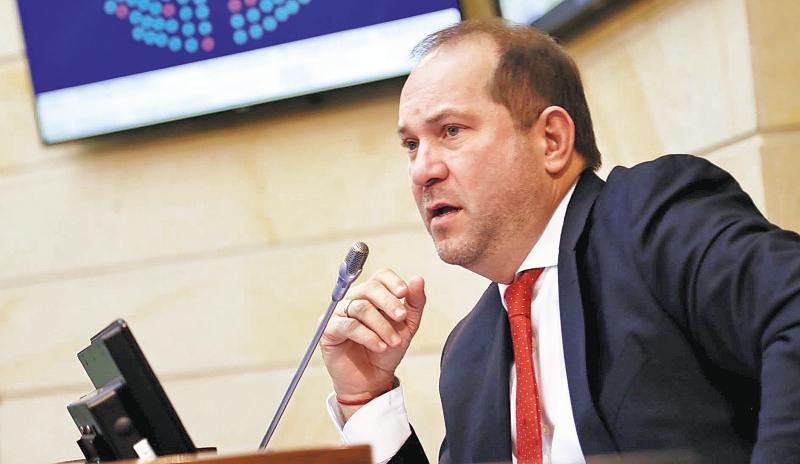“Pensé que me estaba equivocando al no convocar presenciales”: presidente del Congreso