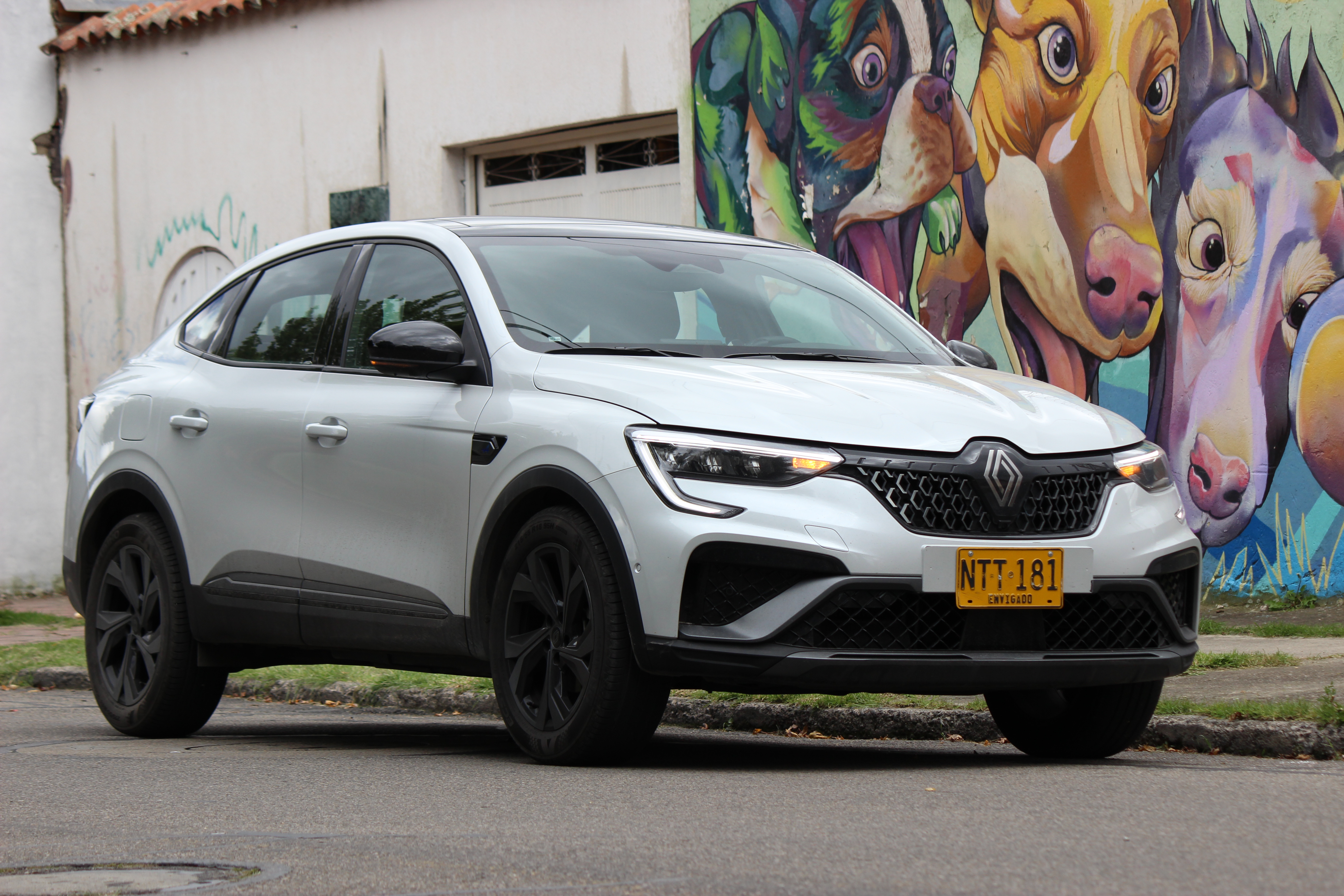 Nueva Renault Arkana E-Tech: el primer híbrido de la marca en Colombia