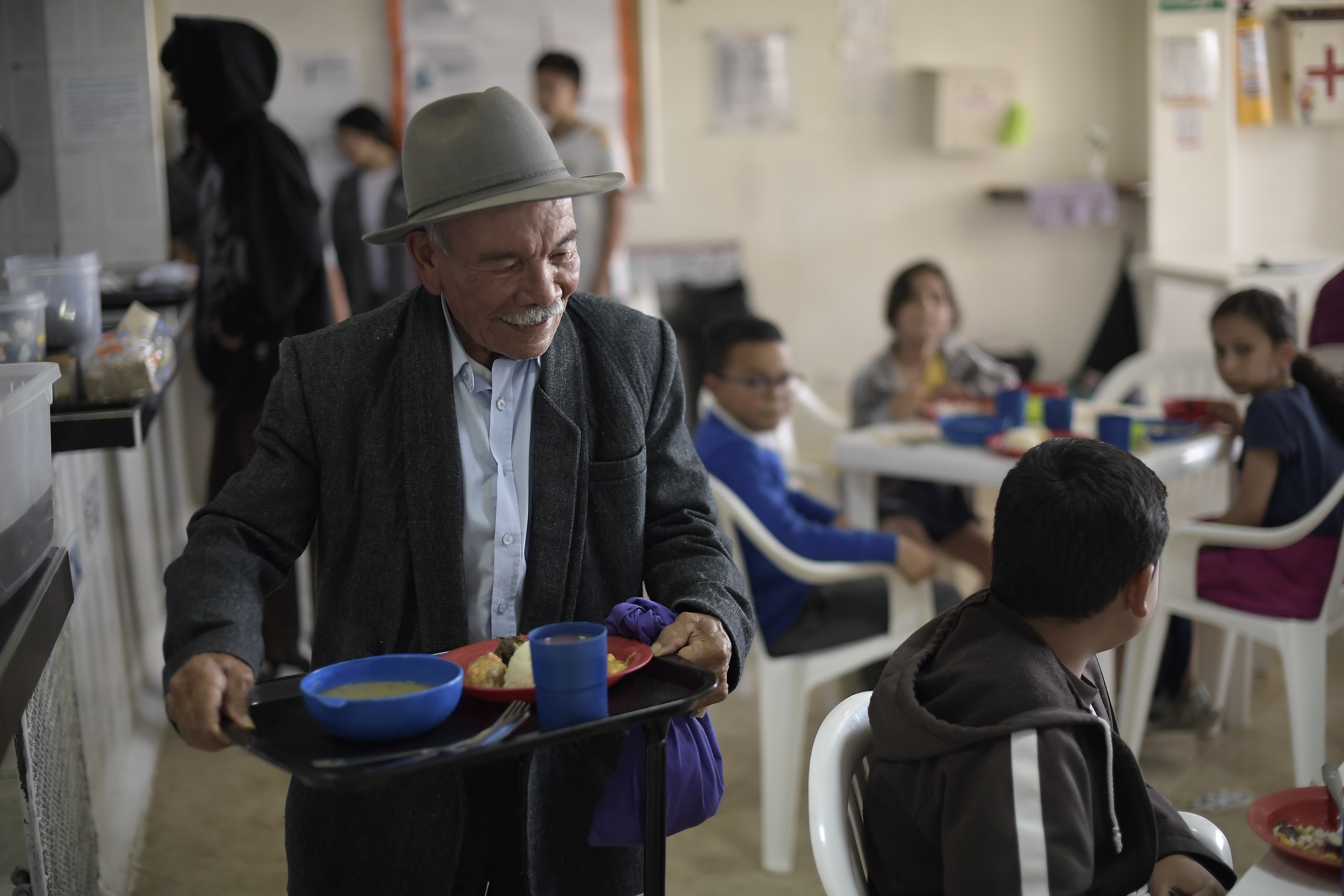 Cuando no alcanza para tres comidas diarias: Bogotá y su lucha contra el hambre