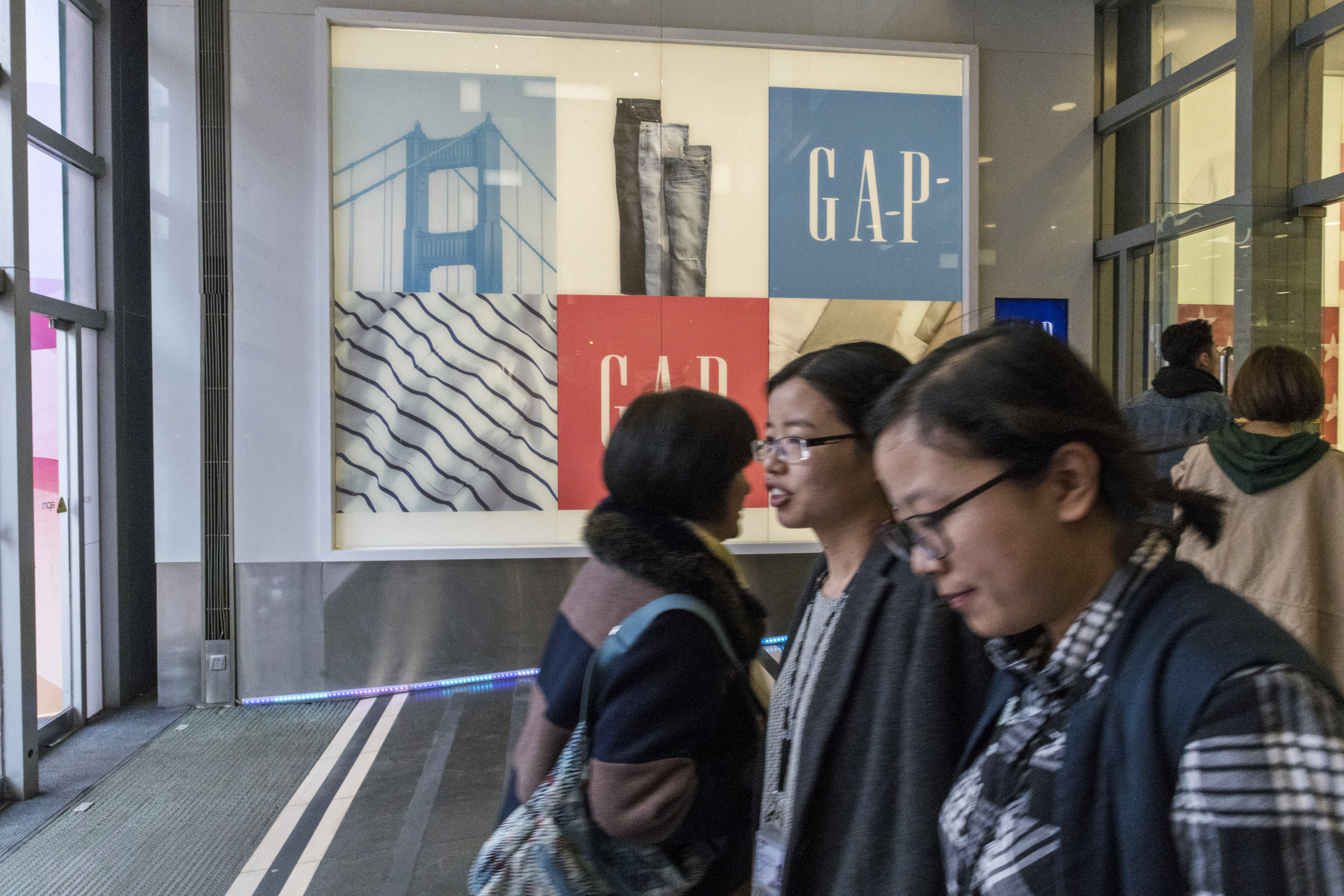 GAP se disculpa por diseño de camiseta con mapa de China que no incluye a Taiwán