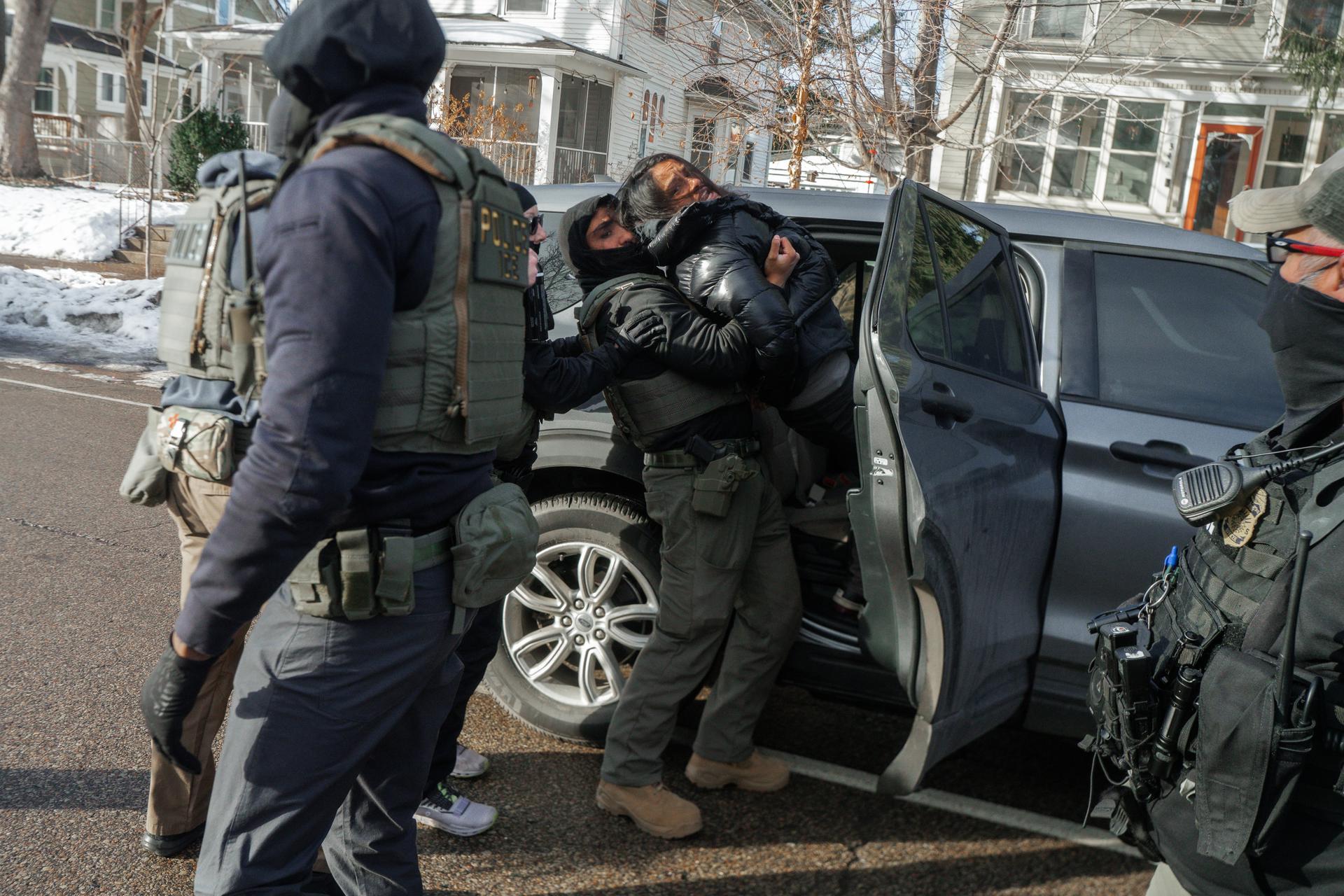 Las cifras de la cruzada de ICE y Trump contra los migrantes en EE. UU.