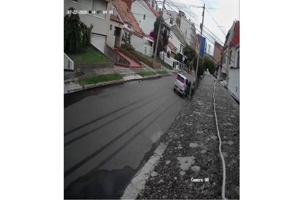Ahora a bordo de vehículos: alarma en Cedritos por ola de atracos callejeros