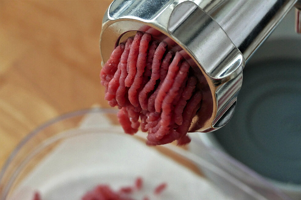 La comida que daña el planeta es la peor para la salud