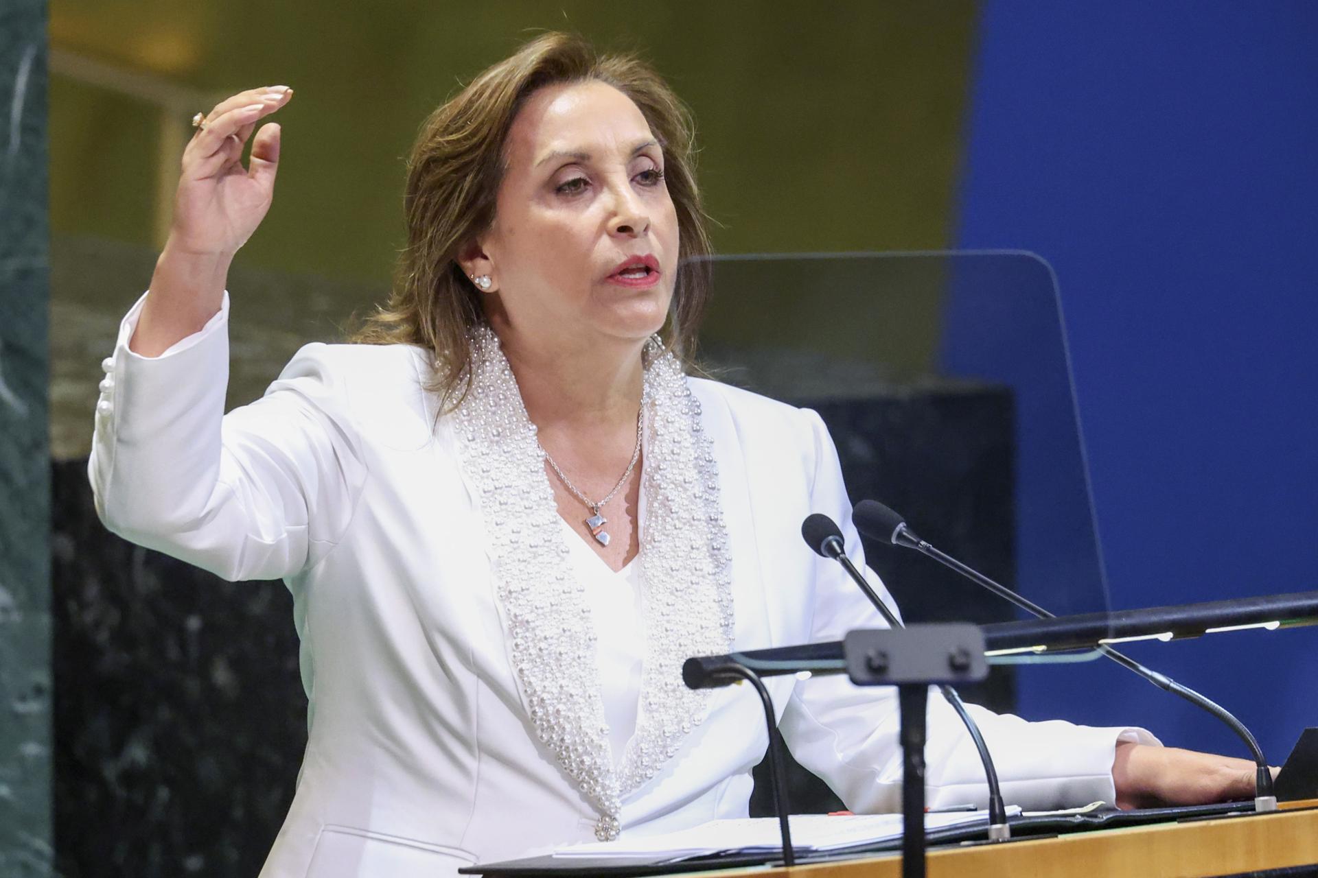 El “llamativo” caso peruano: la destitución de Dina Boluarte, ¿un tropiezo o un avance democrático?