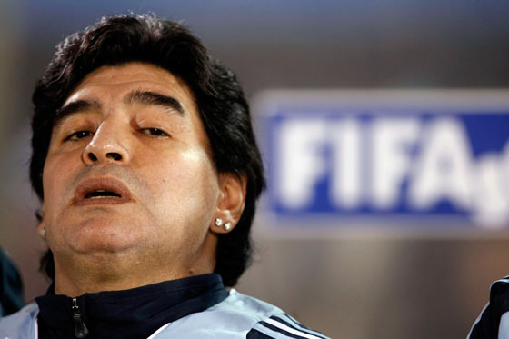 Aparece video inédito de uno de los mejores goles de Maradona