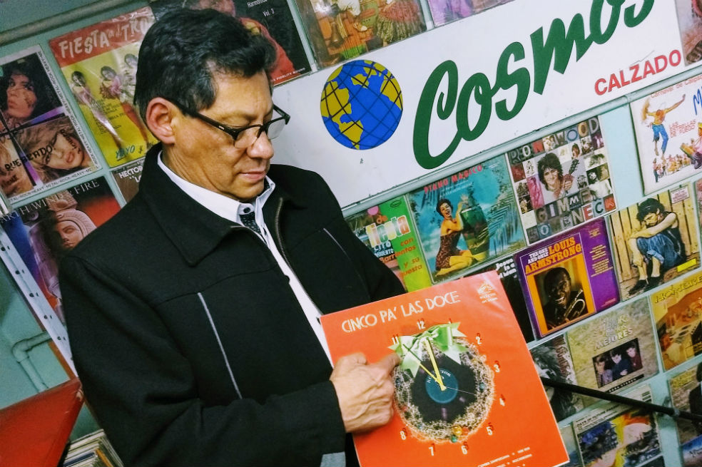 La música del mundo en una bodega secreta del centro de Bogotá