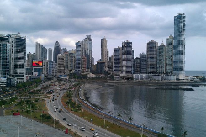 FMI ayuda a Panamá para salir de lista gris de blanqueo de capitales