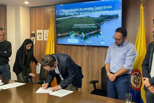 Distrito concretó nuevos convenios de pago por servicios ambientales en Fómeque y Sesquilé