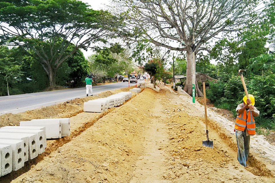 Varios kilómetros de ciclorrutas empezaron a construirse en Sahagún (Córdoba) cu