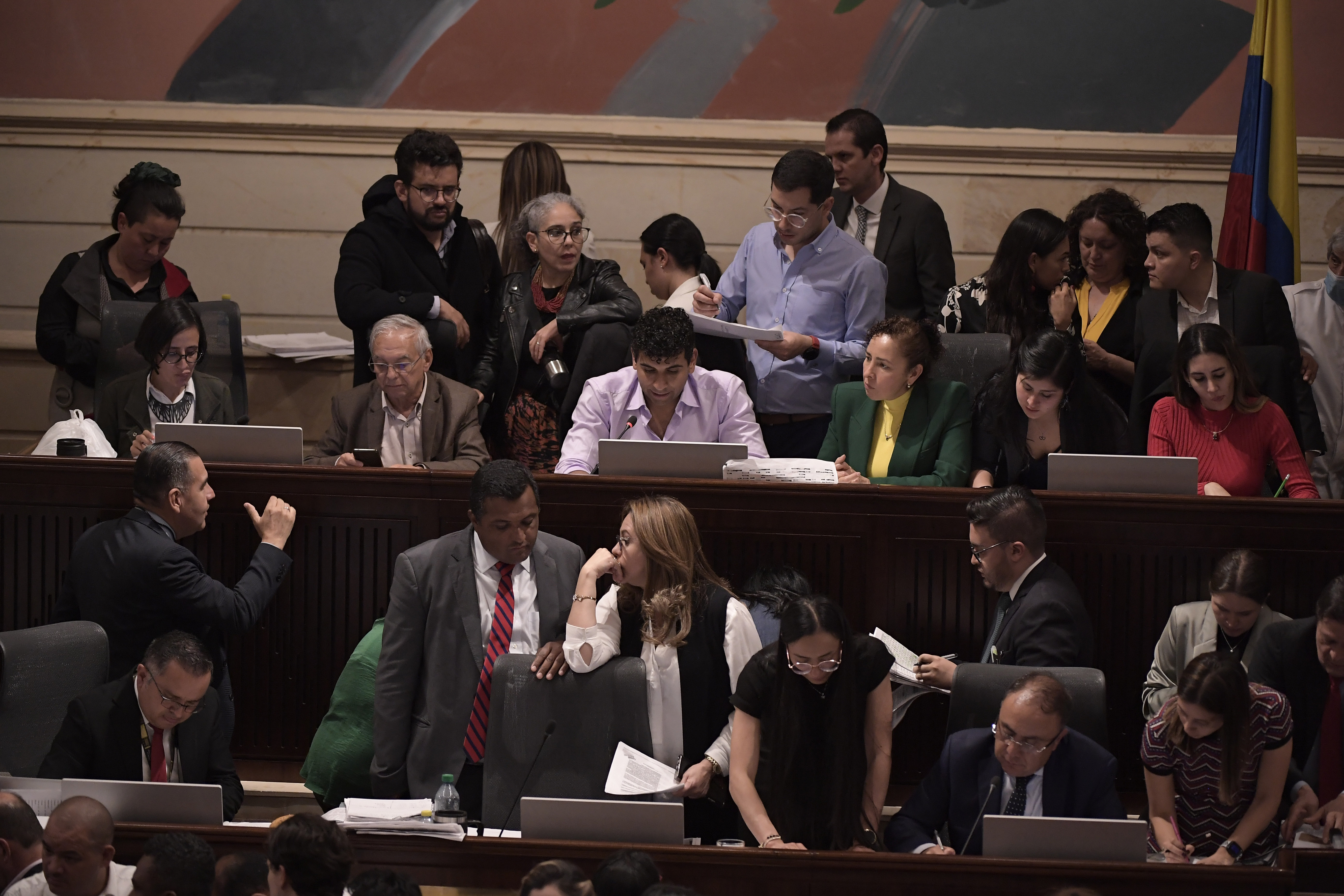 Avanza el proyecto que reduce en un mes las “vacaciones” de los congresistas