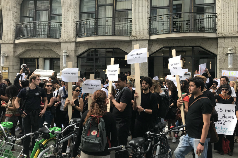 Fotos: En Berlín prenden velas para decir «no más líderes asesinados»