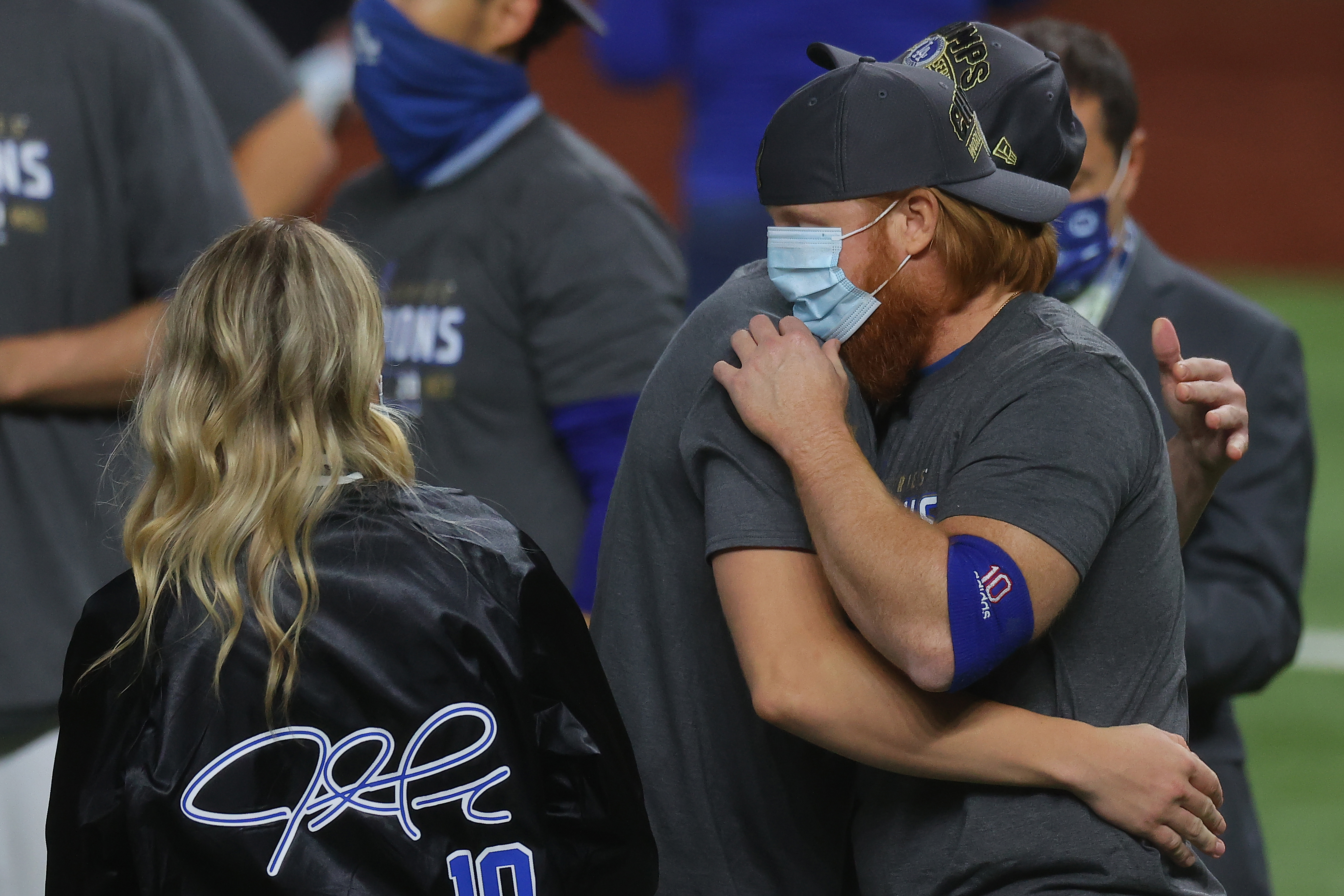 Justin Turner celebró el título de la Serie Mundial siendo positivo para coronavirus