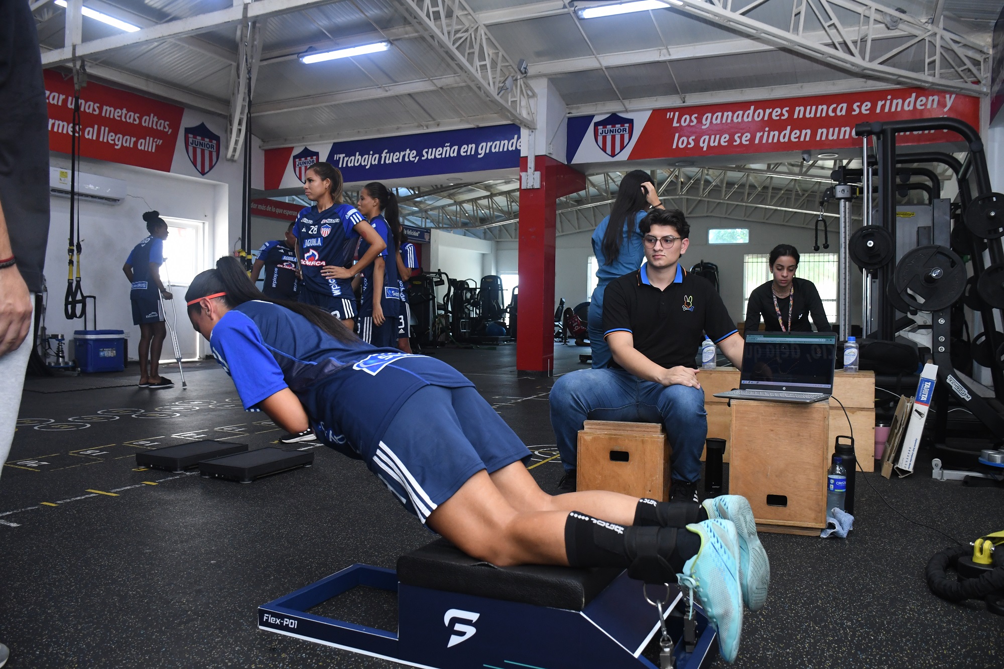 Sistema de IA evaluó fuerza muscular y riesgos de lesiones al Junior femenino