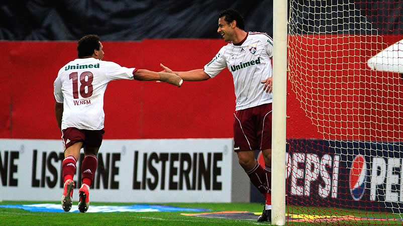 Fluminense derrota al Inter a domicilio y mantiene el liderato