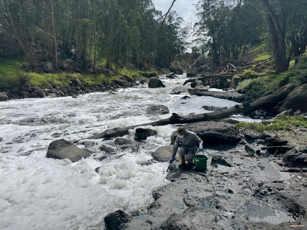 Hallan residuos de fármacos en la cuenca del río Bogotá: estos son los puntos más afectados