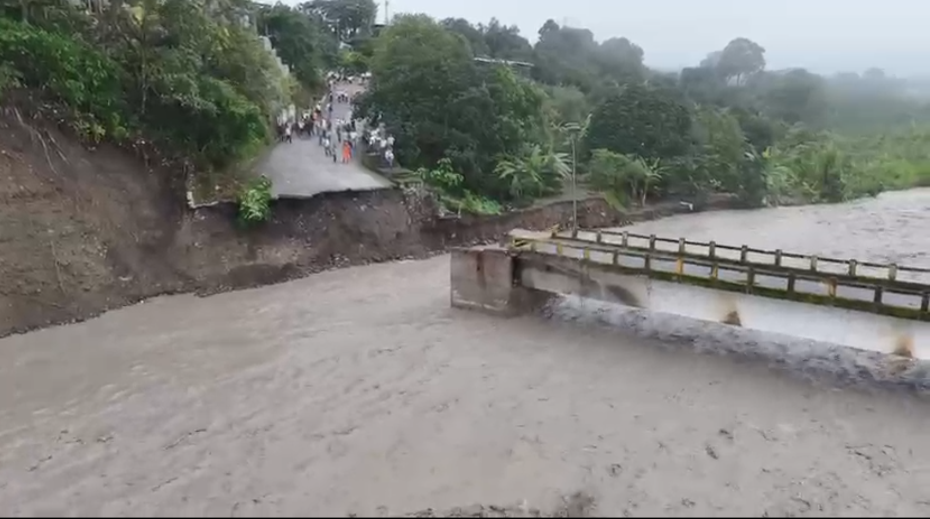 Las emergencias que dejan las lluvias y preocupan en el país