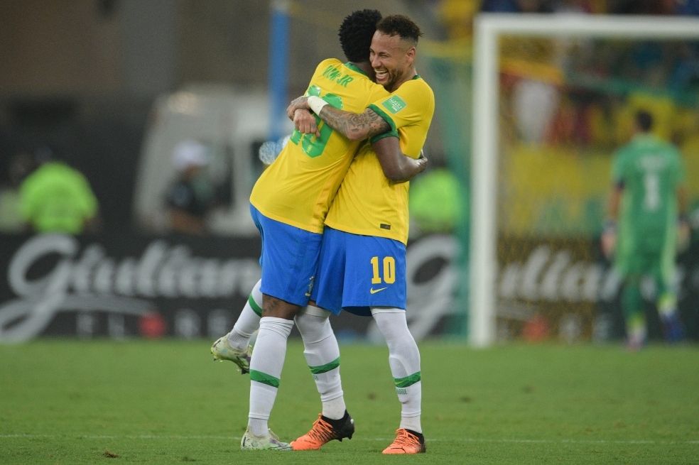 Brasil le dio una mano a Colombia y venció a Chile