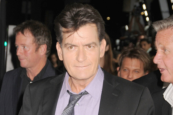 Actor Charlie Sheen fue hospitalizado