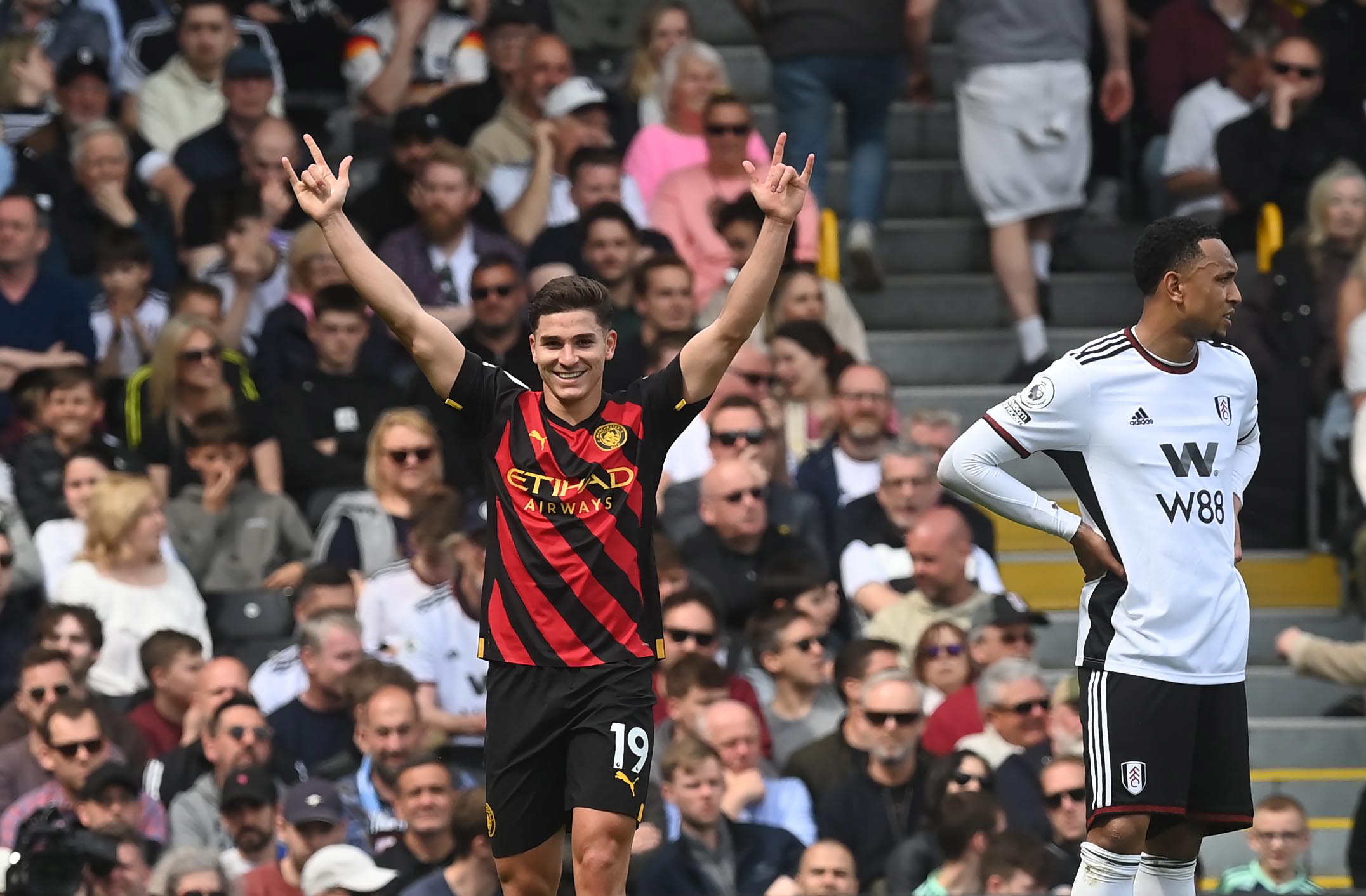 Manchester City volvió al primer lugar de la Premier League