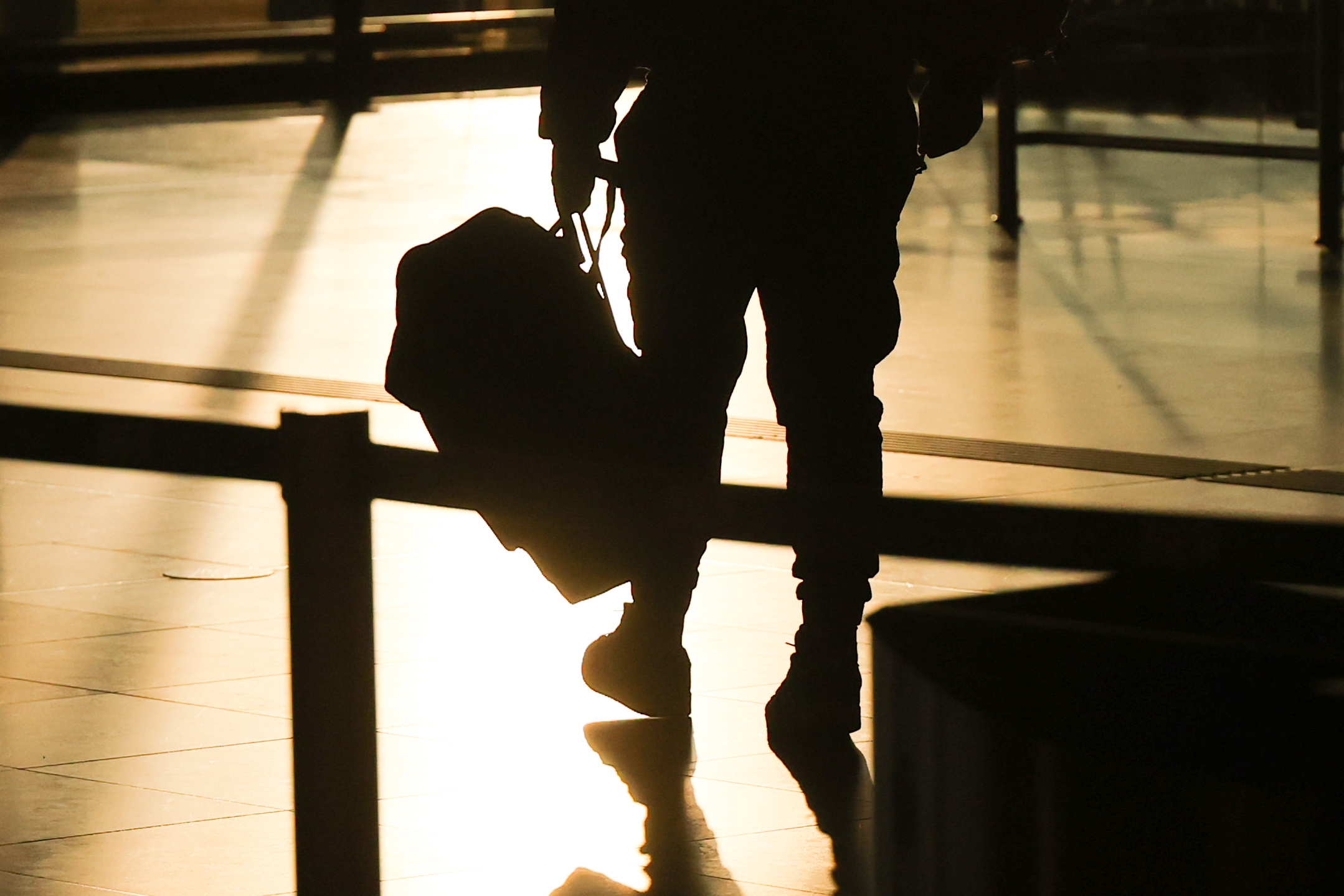 Cómo viajar con solo un artículo personal