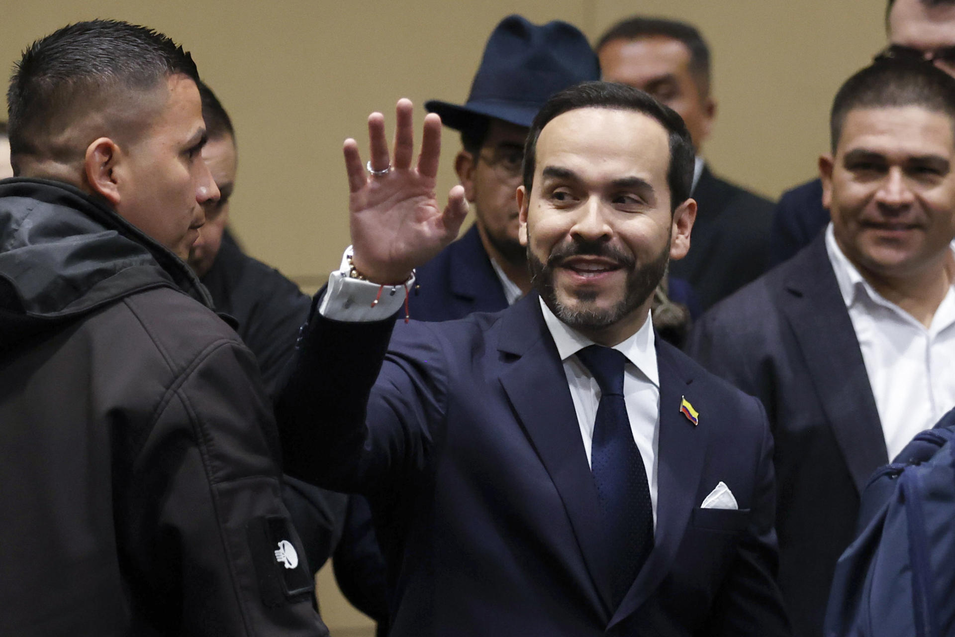 Así será la posesión de De la Espriella: invitados, controversias y más | La Mesa Redonda