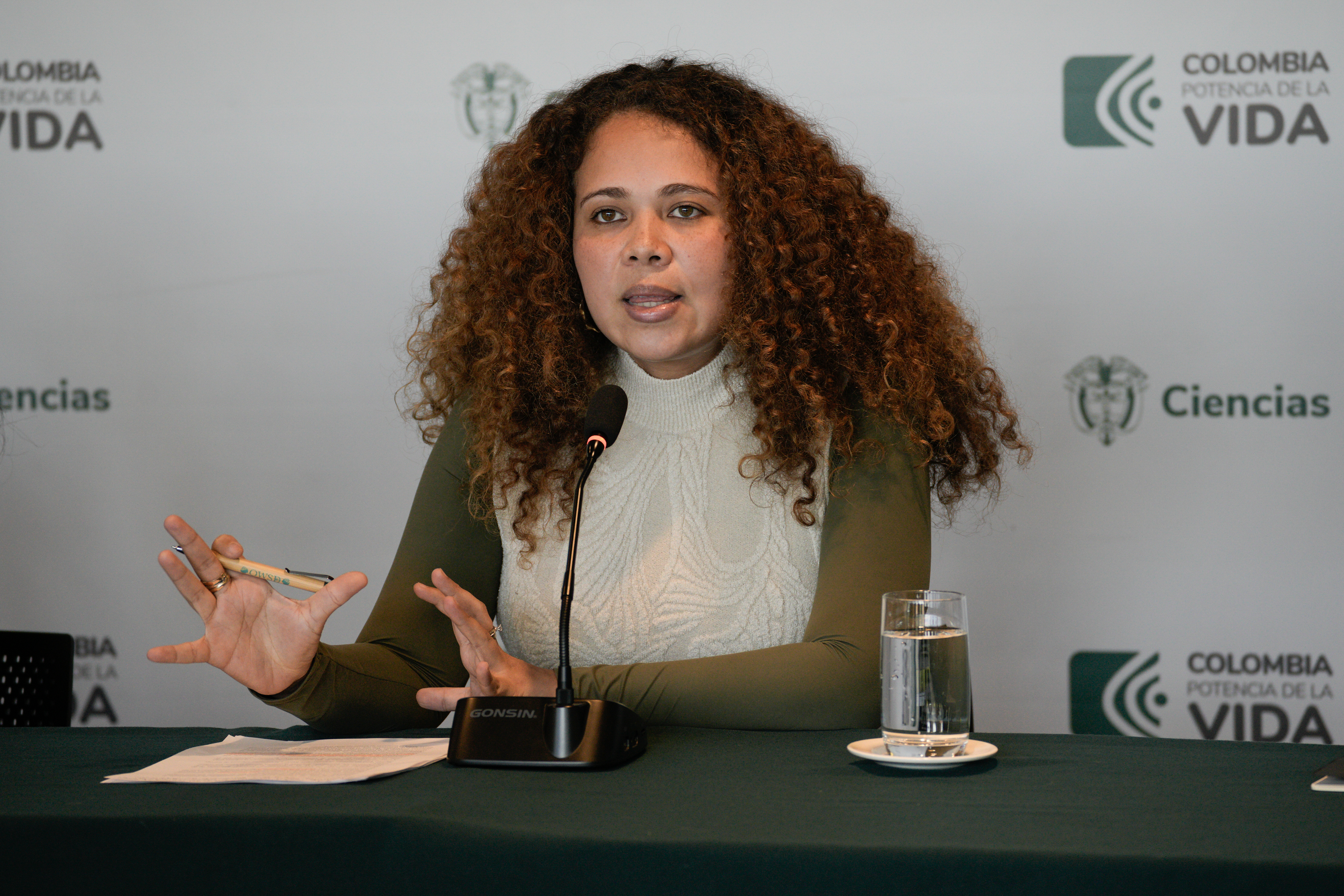 Ministra de Ciencia, Tecnología e Innovación, en el marco de una rueda de prensa que se presentó el lunes 29 de diciembre para explicar lo que pasará con los Créditos Beca de Colfuturo.