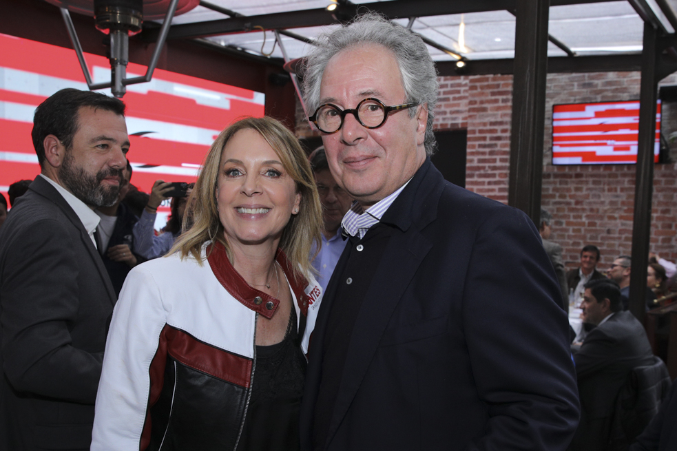 María Elvira Arango y Gonzalo Córdoba.