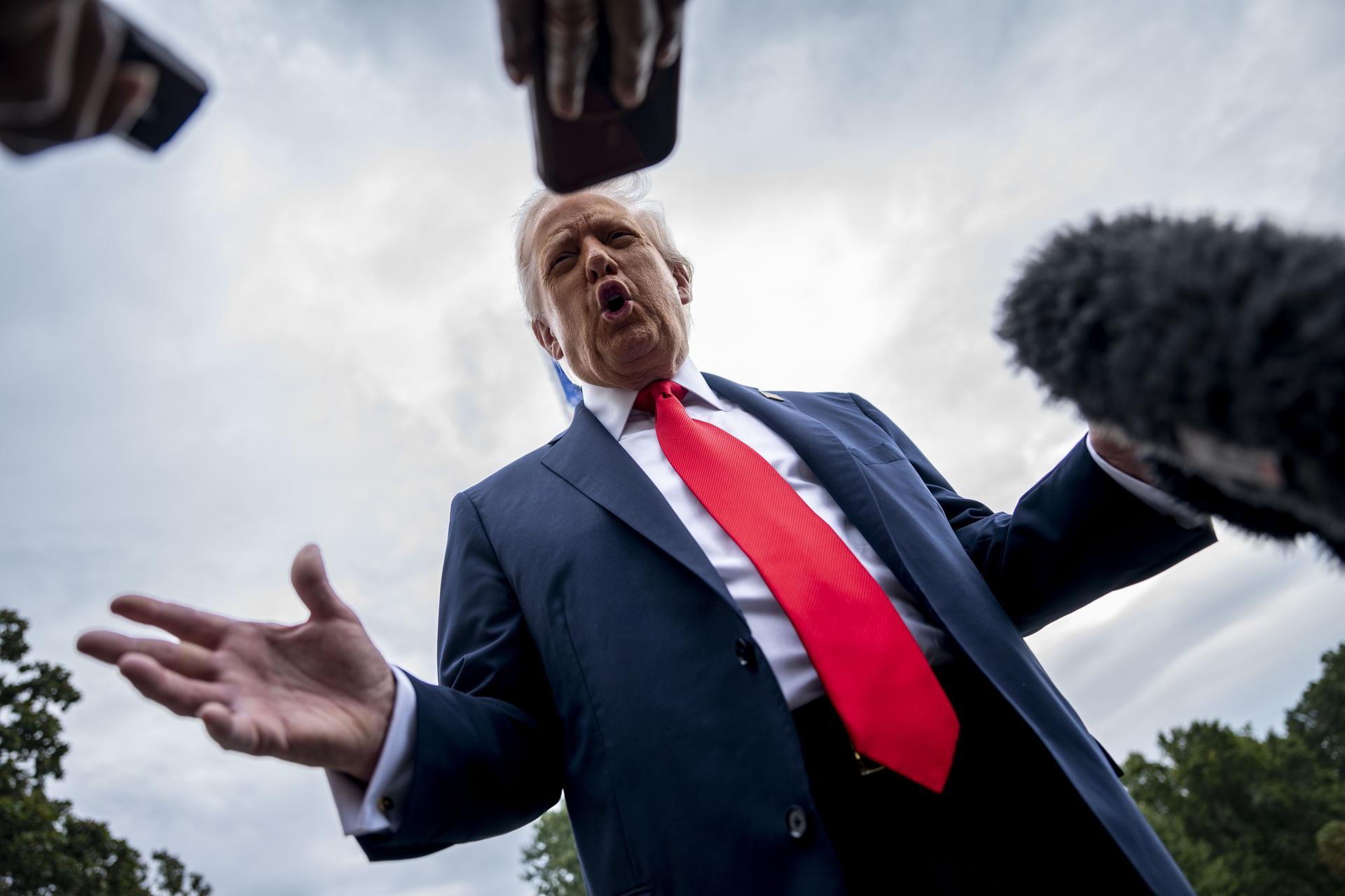 Trump declara organización terrorista al movimiento Antifa tras muerte de Kirk