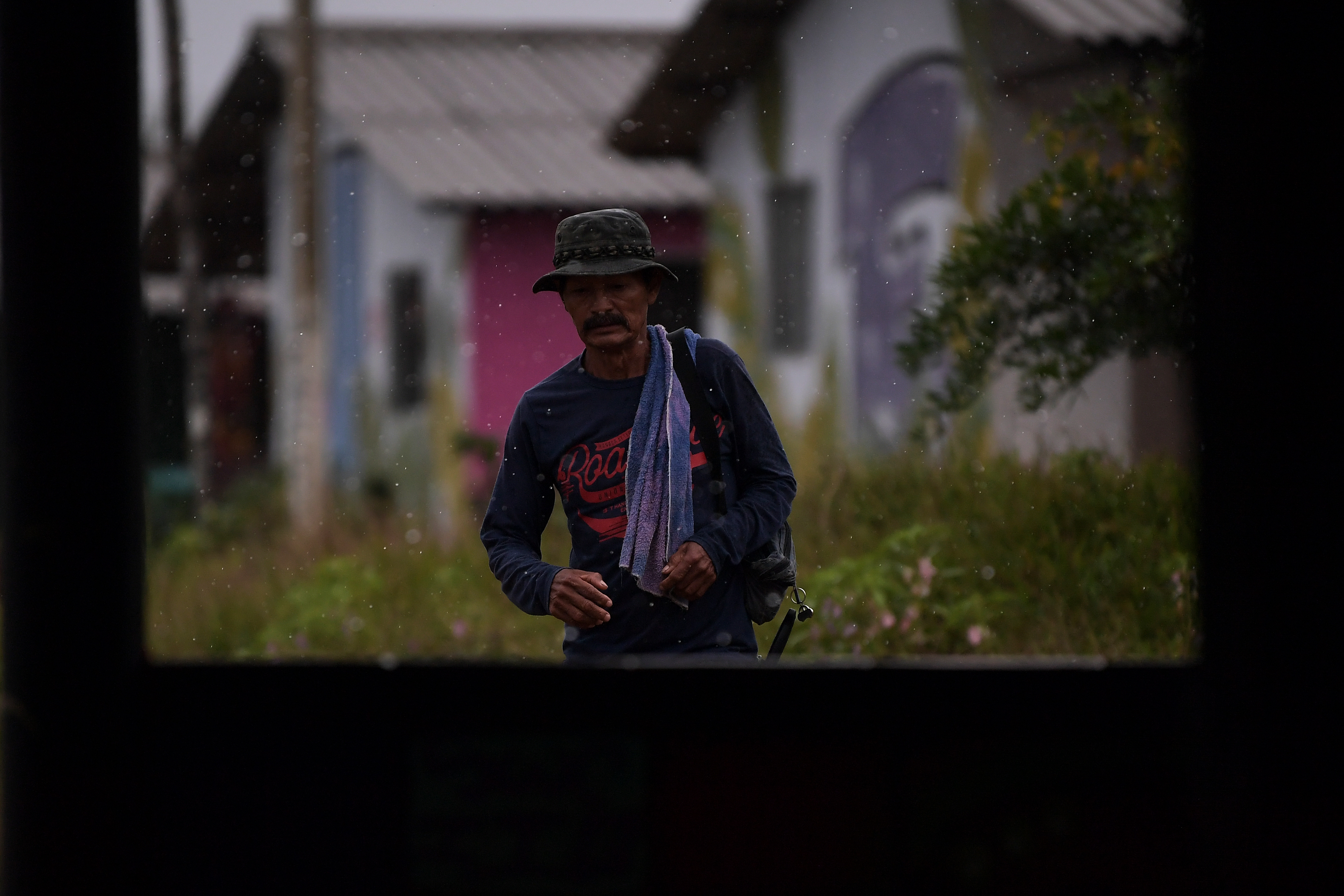 Diferentes aspectos de este espacio de reincorporación del Caquetá: Habitantes, animales, casas.