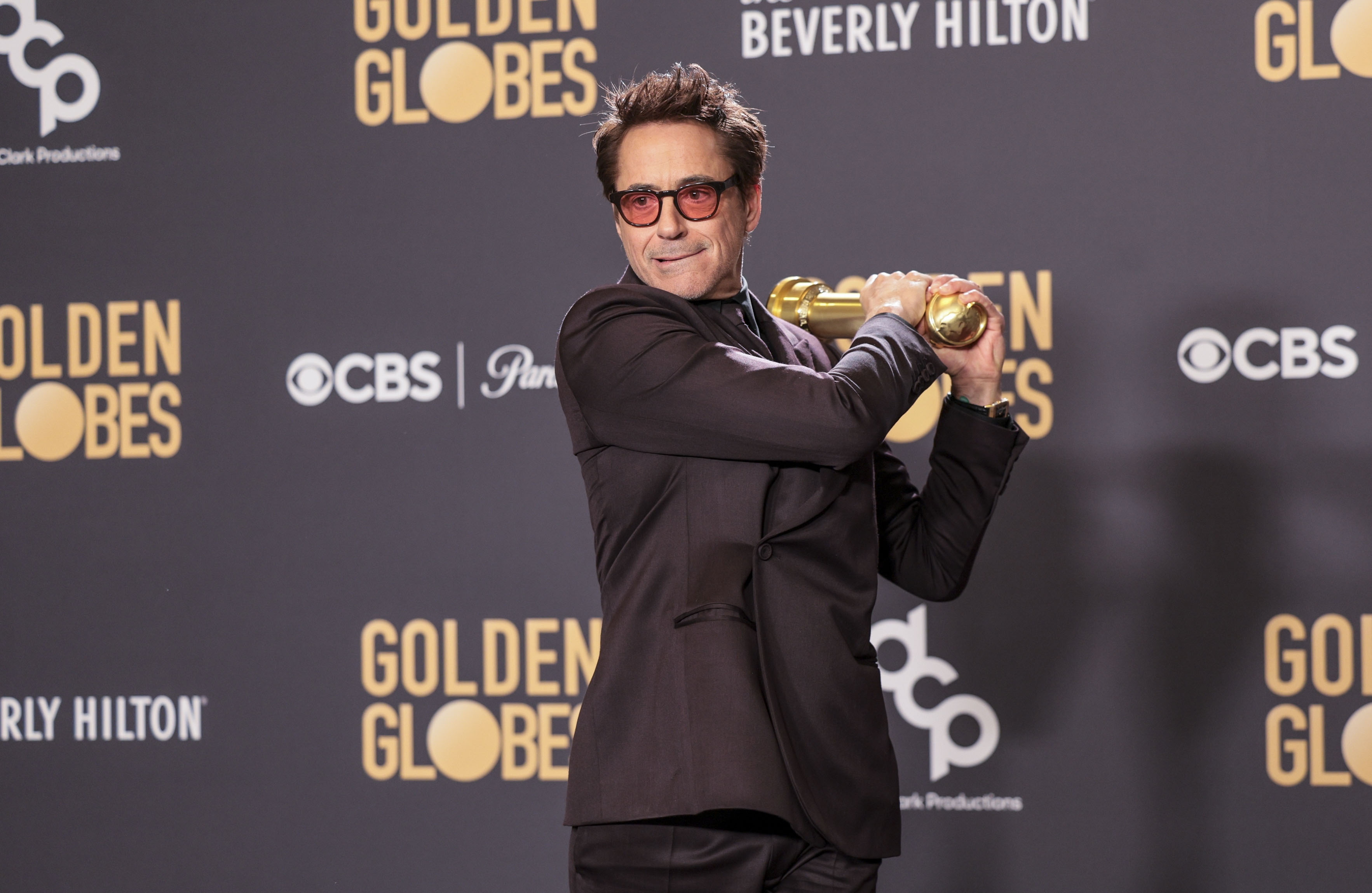 Beverly Hills (United States), 08/01/2024.- US actor Robert Downey Jr. poses with the Golden Globe for Best Performance by a Male Actor in a Supporting Role in any Motion Picture for 'Oppenheimer' in the press room during the 81st annual Golden Globe Awards ceremony at the Beverly Hilton Hotel in Beverly Hills, California, USA, 07 January 2024. Artists in various film and television categories are awarded Golden Globes by the Hollywood Foreign Press Association. EFE/EPA/ALLISON DINNER