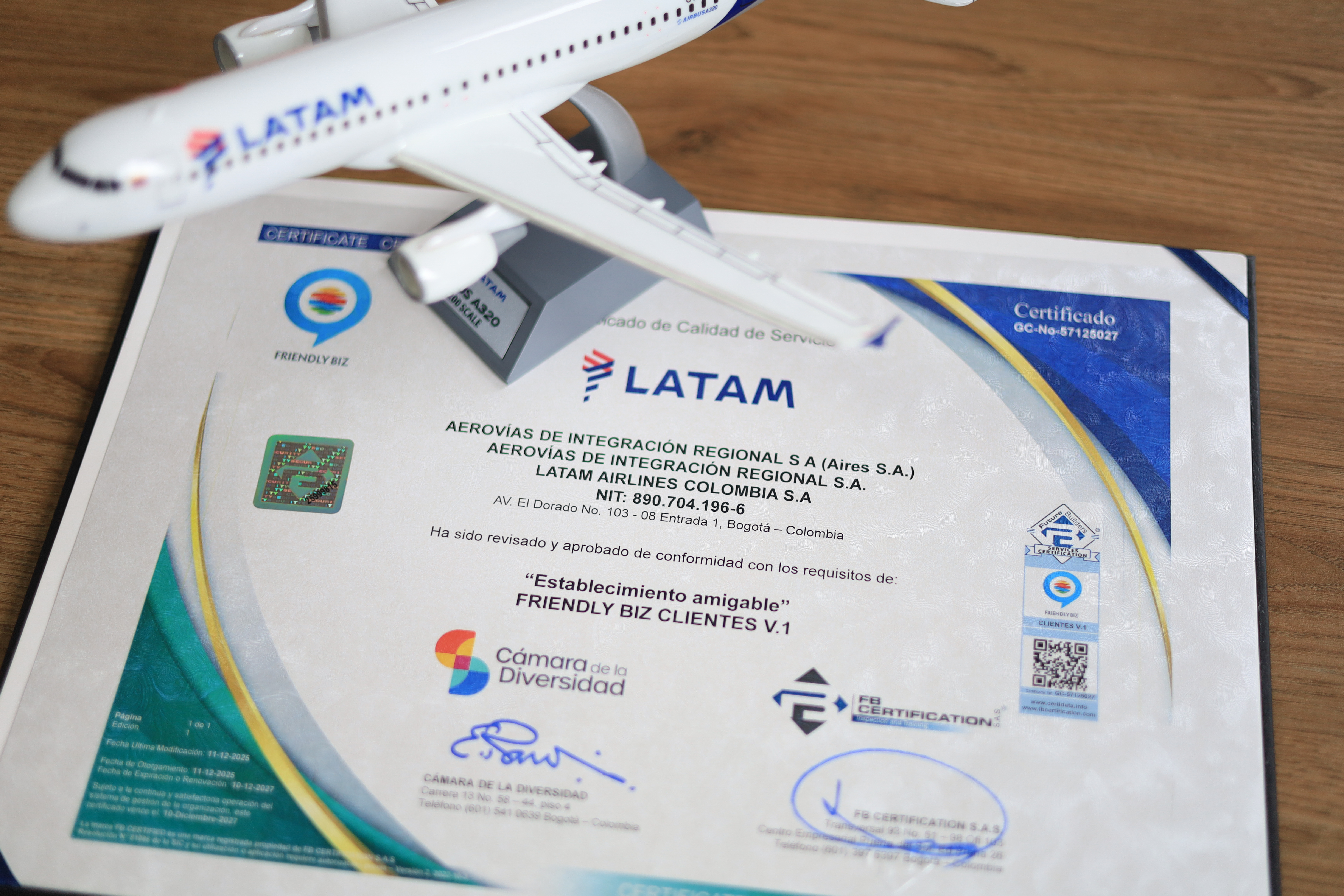LATAM Airlines Colombia lidera la inclusión con certificación Friendly Biz