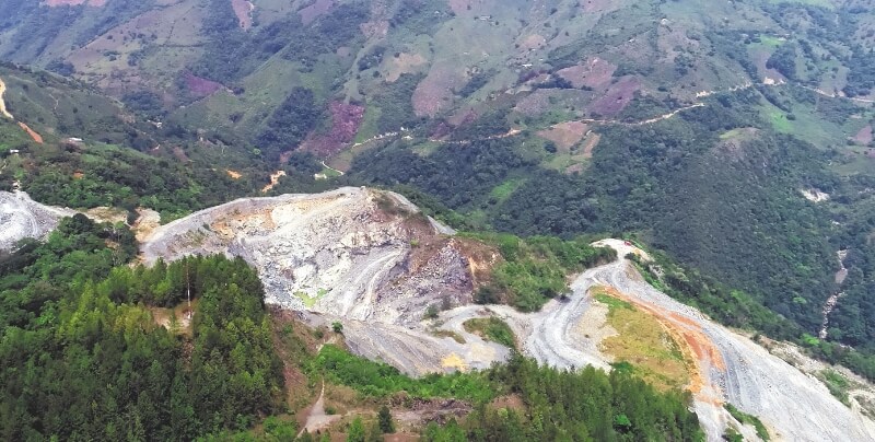 Campamento, el municipio que “muere” con la minería de asbesto