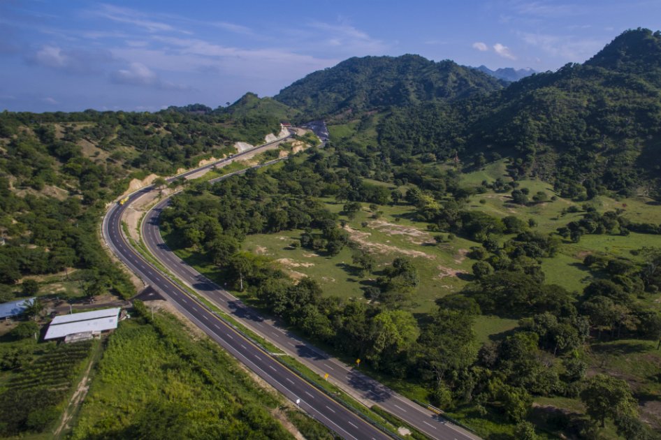 Inauguran 97 kilómetros de doble calzada de la Ruta del Sol en el Cesar