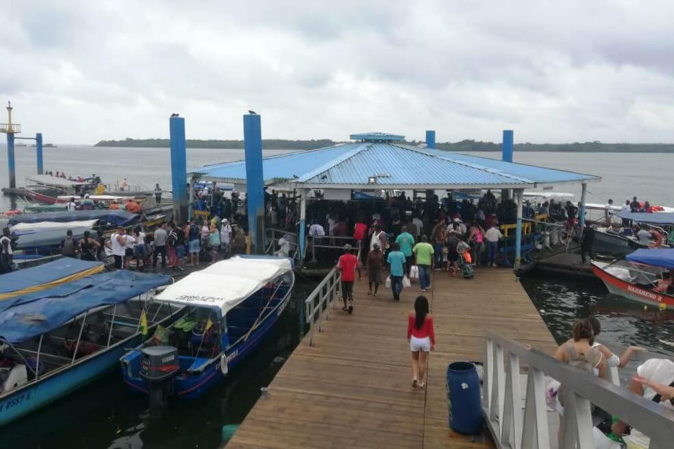 Lancheros de Buenaventura anuncian cese de actividades por paro armado del Eln