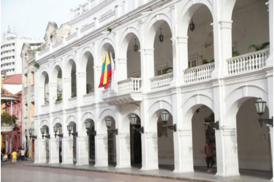 Roban pintura de la Gobernación de Bolívar