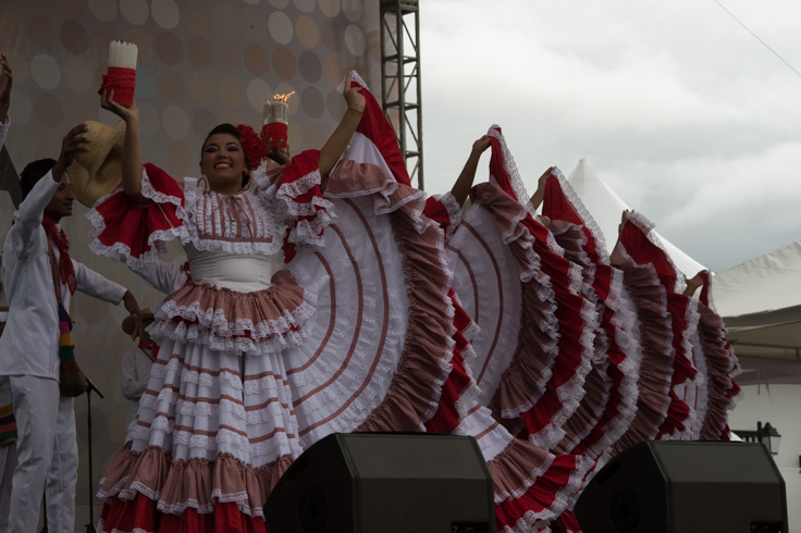 Colombia celebró el día de la Independencia con concierto y desfile militar