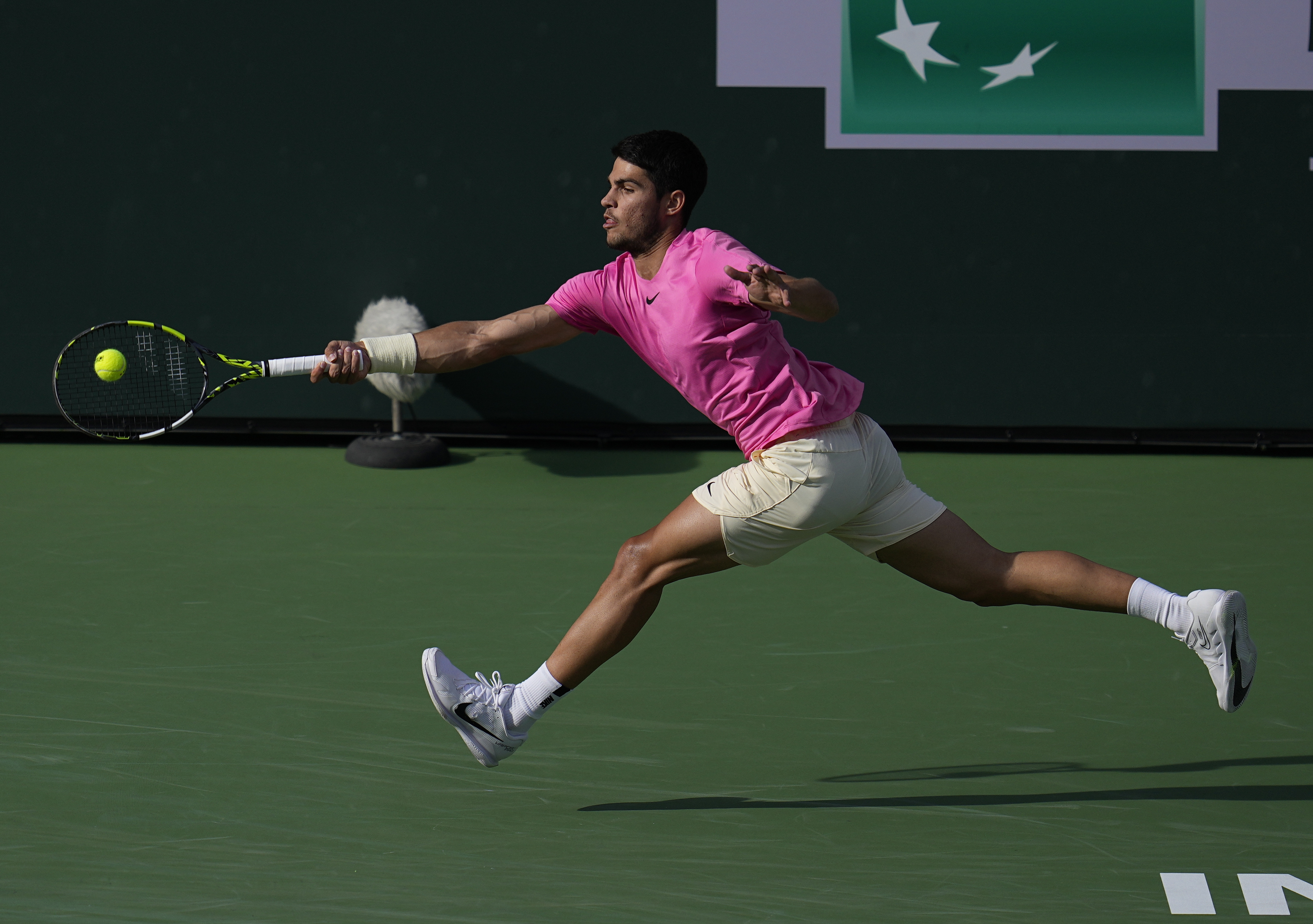 Alcaraz y Medvedev definirán el título de Indian Wells