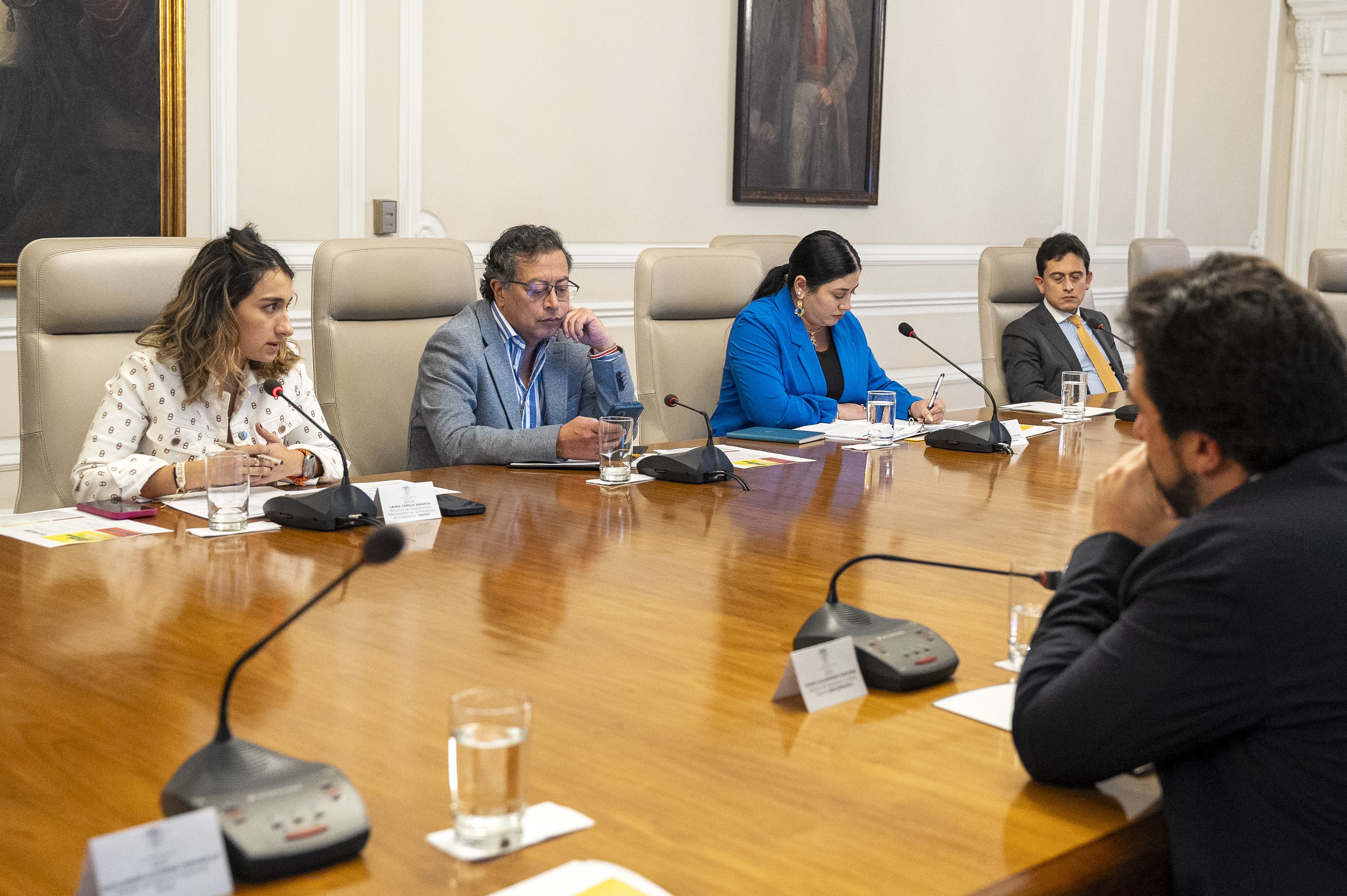 Gobierno Petro está a punto de iniciar 2025 con grandes retos políticos y financieros
