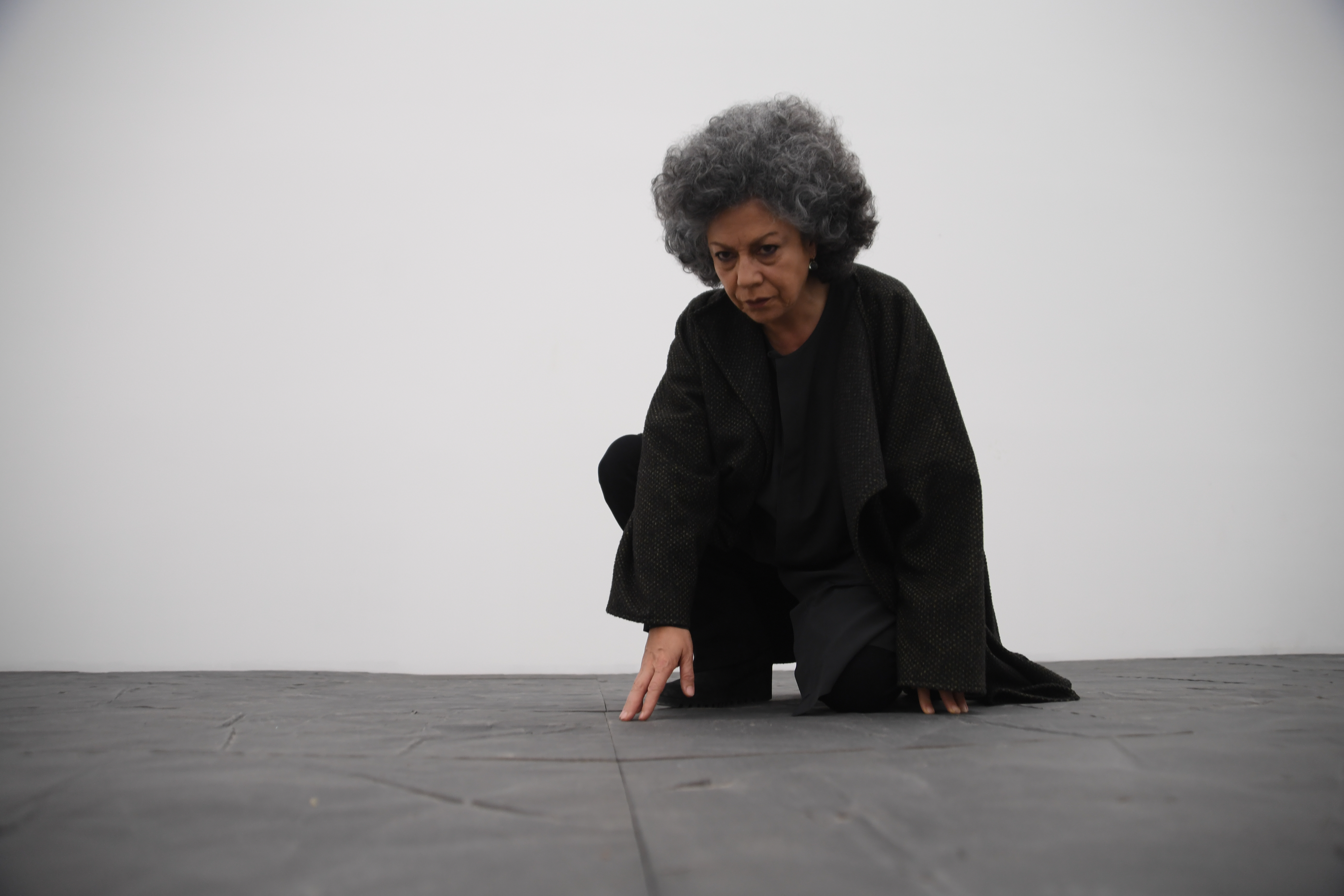 Artista colombiana, presentará en Bogotá la obra “Fragmentos”, construida con 37 toneladas de armas que entregaron las Farc.