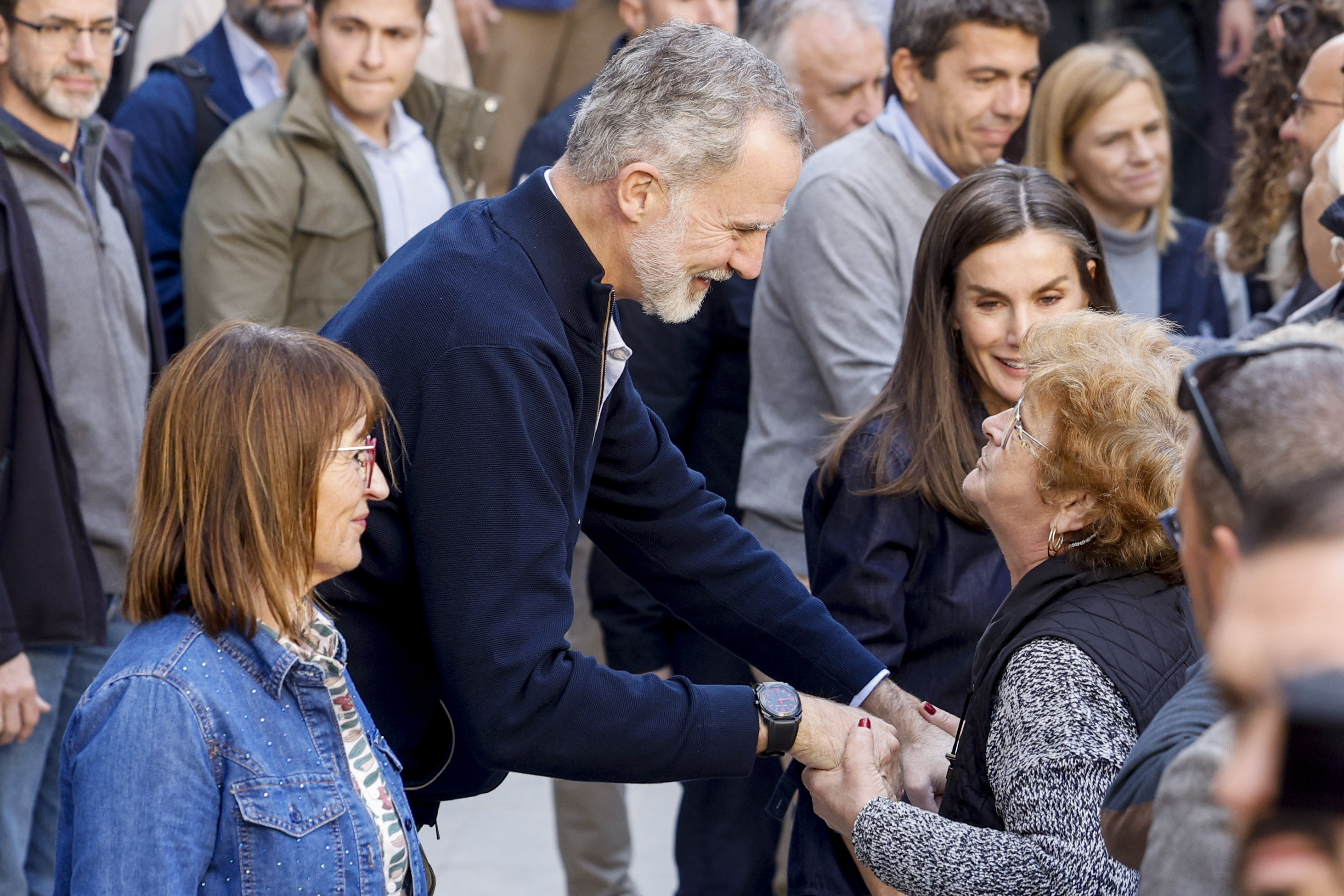 Reyes de España fueron recibidos con entusiasmo en su segunda visita a Valencia