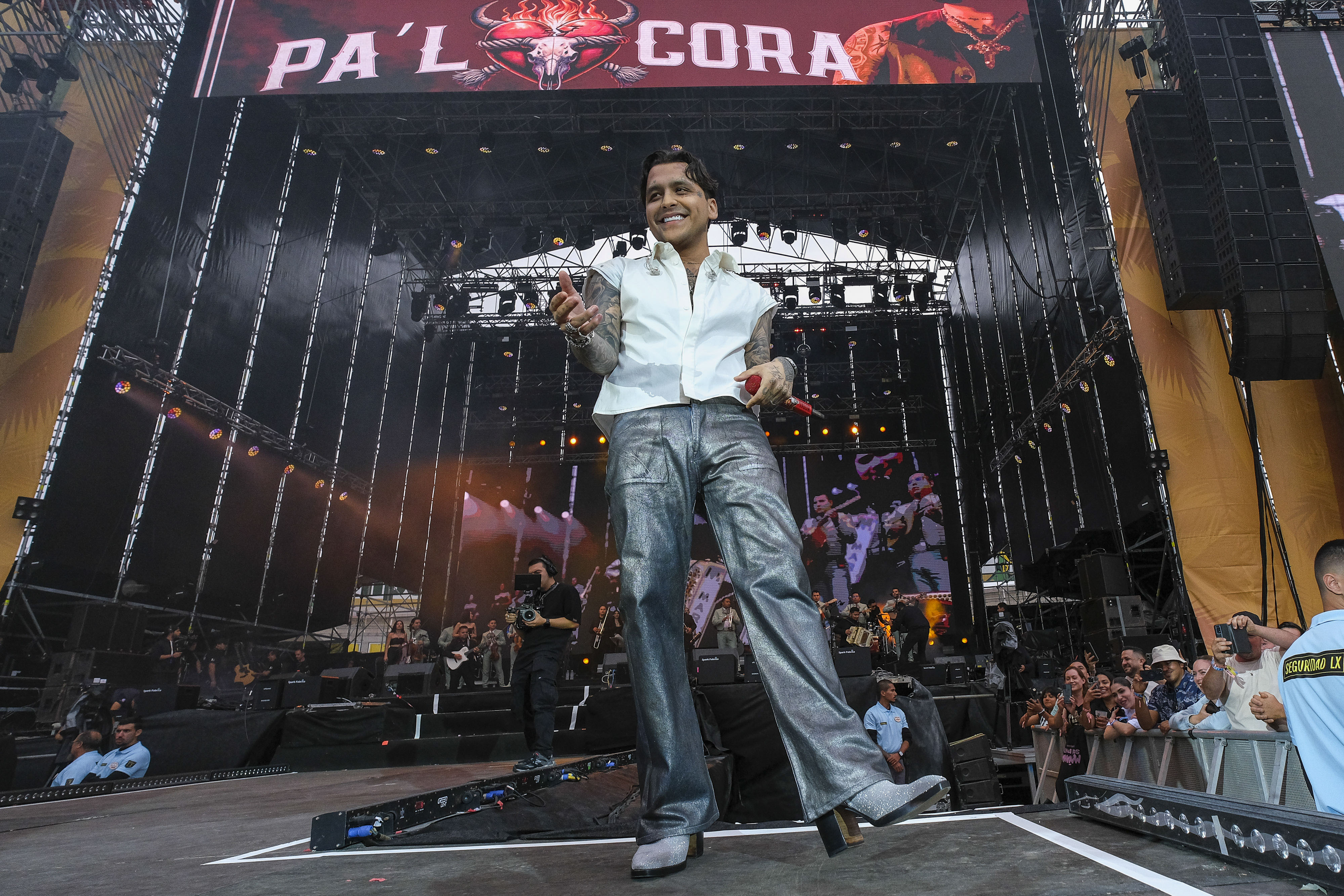LAS PALMAS DE GRAN CANARIA, 06/06/24.- El cantante mexicano Christian Nodal, ganador de varios premios Grammy, ofrece un concierto durante la tercera jornada del Granca Live Fest, este sábado en Las Palmas de Gran Canaria. EFE/Ángel Medina G.