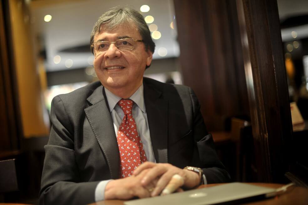 «Impedir que entre la ayuda humanitaria a Venezuela es un crimen»: Carlos Holmes Trujillo